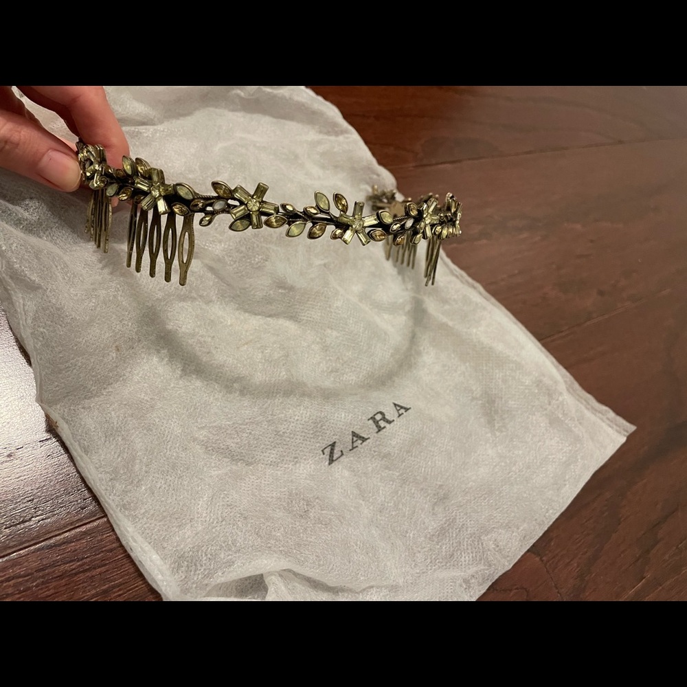 Zara Head Accessory
